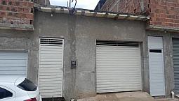 Um Galpão Em Baixo <Br>Com Estrutura De 2° Andar