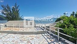 Terreno Com 3 Apartamentos Kitnet Frente Mar