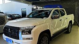 Mitsubishi Triton Hpe 2.4 Cd 4x4 Tb Diesel Aut. 2026