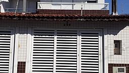 Sobrado 03 Dorms ,Boqueirão , Locação .