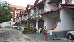 ( 0443-003 ) Casa Em Condomínio Fechado Com 02 Quartos E Varanda