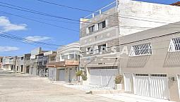 Excelente Casa Altos, Ventilada, Próximo A Av. Leste Oeste, Sala, Cozinha, 02 Dormitórios,