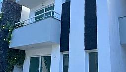 Venda - Casa Duplex Em Condomínio Fechado