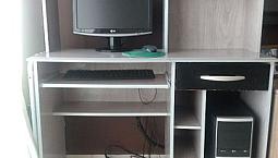 Computador Mais Escrivaninha