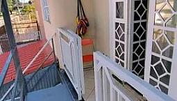 Alugo Quartos 1°Andar Com Sala, Cozinha E Banheiro Compartilhados Já Mobiliado.