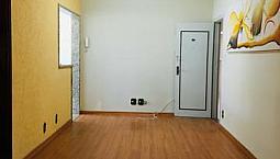 Locação - 01 Dorm - Canto Do Forte - 02 Quadras Do Mar - Com Ar Condicionado -