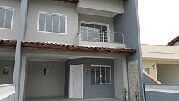 Cód. 256 - Vendo Casa Com 400m Da Praia No Valor De R$385.000,00