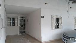 Alugo Casa 3 Quartos
