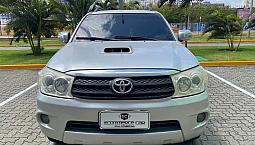 Toyota Hilux Sw4 Srv D4-D 4X4 3.0 Tdi Dies. Aut 2010