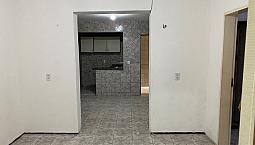 Aluguel De Casa/Apartamento De 2 Quartos No Montese 