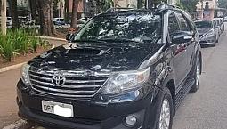 Toyota Hilux Sw4 Srv D4-D 4X4 3.0 Tdi Dies. Aut 2013