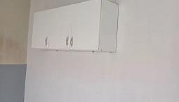 Ampla Kit Net Com Espaço  Gardem Fundos.  Prox  Ao Centro . Bairro  C/ Centro Comercial