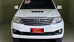 Toyota Sw4 Hilux  Srv 3.0 4X4(5 Lugares)