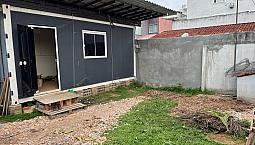 Aluga Casa Com Pátio E Acesso Privativo.