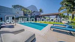 Casa Em Condomínio : Triplex / Residencial / Joá