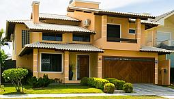 Aluguel De Temporada!  Casa De 04 Suítes, Com Ótima Área Externa.
