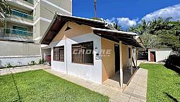 Casa De Alvenaria Térrea Com 03 Quartos, No Bairro Garcia - Blumenau L Cadore