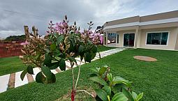 Linda Casa Em Águas De Sauípe - 3 Quartos , Condomínio Fechado - 450.000,
