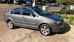 Polo Sedan Confortline 2011