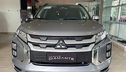 Mitsubishi Outlander - Letícia