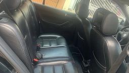 Volkswagen Golf 1.6 Mi/ 1.6 Mi Gener./Black & Silver 2001