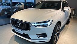 Xc60 T8 Momentum Hybrid
