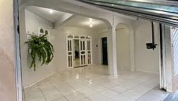 Alugo Casa Com Dois Quartos 