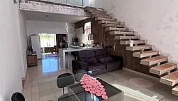 Sobrado Com 3 Quartos Sendo 1 Suíte Condomínio Orion Ponte Alta Norte.