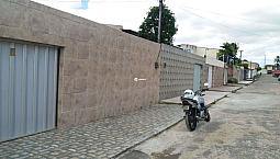 Casa 2 Quartos, A Duas Quadras Da Av. José Tavares