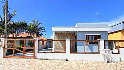 Casa Para Aluguel Com 85 Metros Quadrados Com 3 Quartos