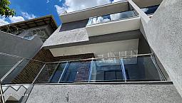 Casa De 3 Quartos Nova, Vazia, Sem Uso, 4 Vagas Cobertas No Bairro Do Cabral Em Contagem.