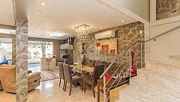 Semi Mobiliada. Casa Em Condomínio Fechado. Luxuosa E Confortável Casa C/ 284M2 Privativos