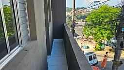 Aluga-se Apartamento - 2 Dormitórios Com Sacada E Lavanderia<br>