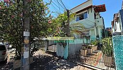 Oportunidade // Localização Privelgiada // Comércio Farto // Casa Sobreposta // 1 Quarto C