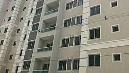 Oportunidade! Soberano Buraquinho, Excelente Localização, 2/4, Varanda, Infra Completa!