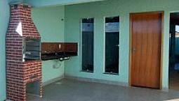 Casa De 2/4 (1 Suíte) Em Senador Canedo Com área Gourmet.