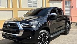 Hilux Srx 2022/22  900Km 