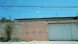 Aluga-Se Casa  3 Quartos Abolição 3