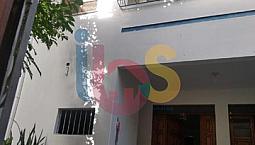 Vende Uma Casa Com Ponto Comercial