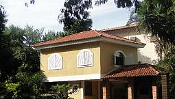 Sobrado Em Terreno De 5.000 M², Excelente Para Embaixadas Ou Escritórios.