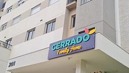 Apto 62 Metros , 2/4 Sendo Uma Suíte Repleto Em Armarios.