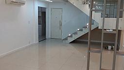 Duplex No Vieiralves Alugo 3800 Reais Cond E Agua Incluidos