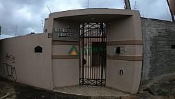 Kitinet Com 1 Quarto Para Alugar Por R$ 800.00, 30.00 M2 - Centro - Londrina/Pr