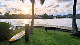 Casa No Canal  Ogiva Em Cabo Frio - Cozinha, Sala, Banheiro, Quarto E Varanda Em Condomíni