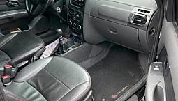 Fiat Strada 1.8 16V Adventure Ce Flex 2P