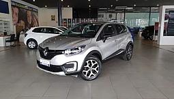 Captur 2.0 Intense Automática, 2021 