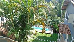 Em Itaipava: Vendo Linda Casa Reformada, Piscina: 3 Minutos Do Centro