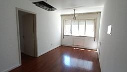 Vendo Apartamento Ensolarado De 3 Quartos E Garagem No Menino Deus 