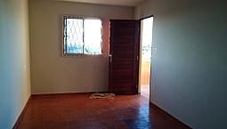 Aluga-se Apt De 3 Quartos
