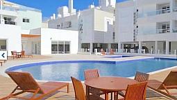 J.m Ap0752 Apartamento Com Piscina A 500 M Da Praia Dos Ingleses. Zona Nobre